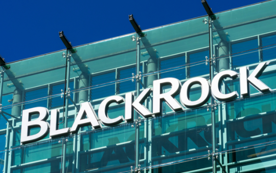 Blackrock, Deutsche Bank embrace crypto as AltSignals raises $1M