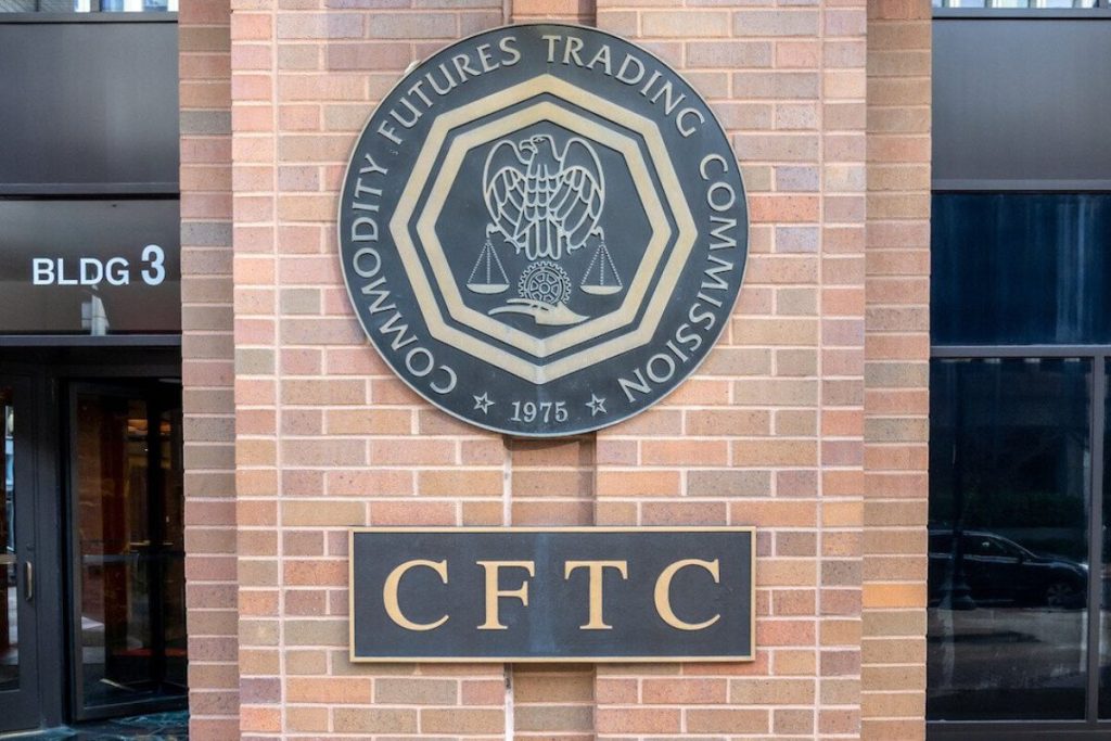 CFTC Commissioner Calls for Fraud Database to Allow Investors to Identify Bad Actors